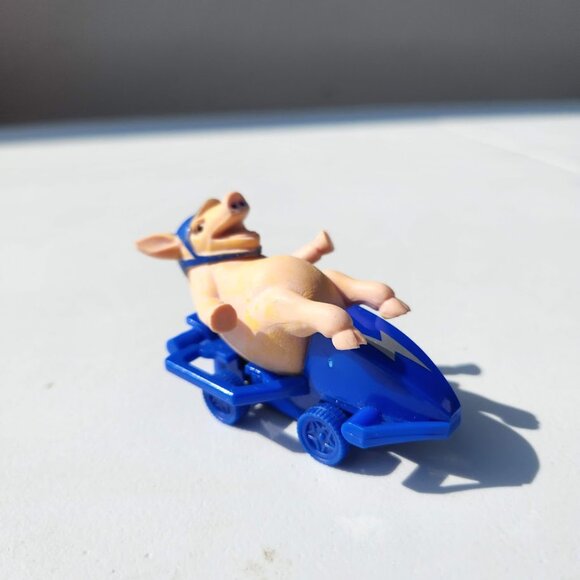 Not Sold In Stores Geico Maxwell Pig Street Luge Wheee! Figure Pull Back Car - Picture 4 of 12